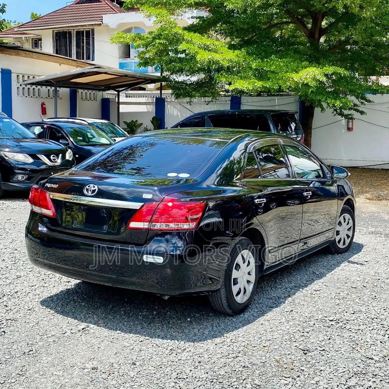 Toyota Premio 2016 Black