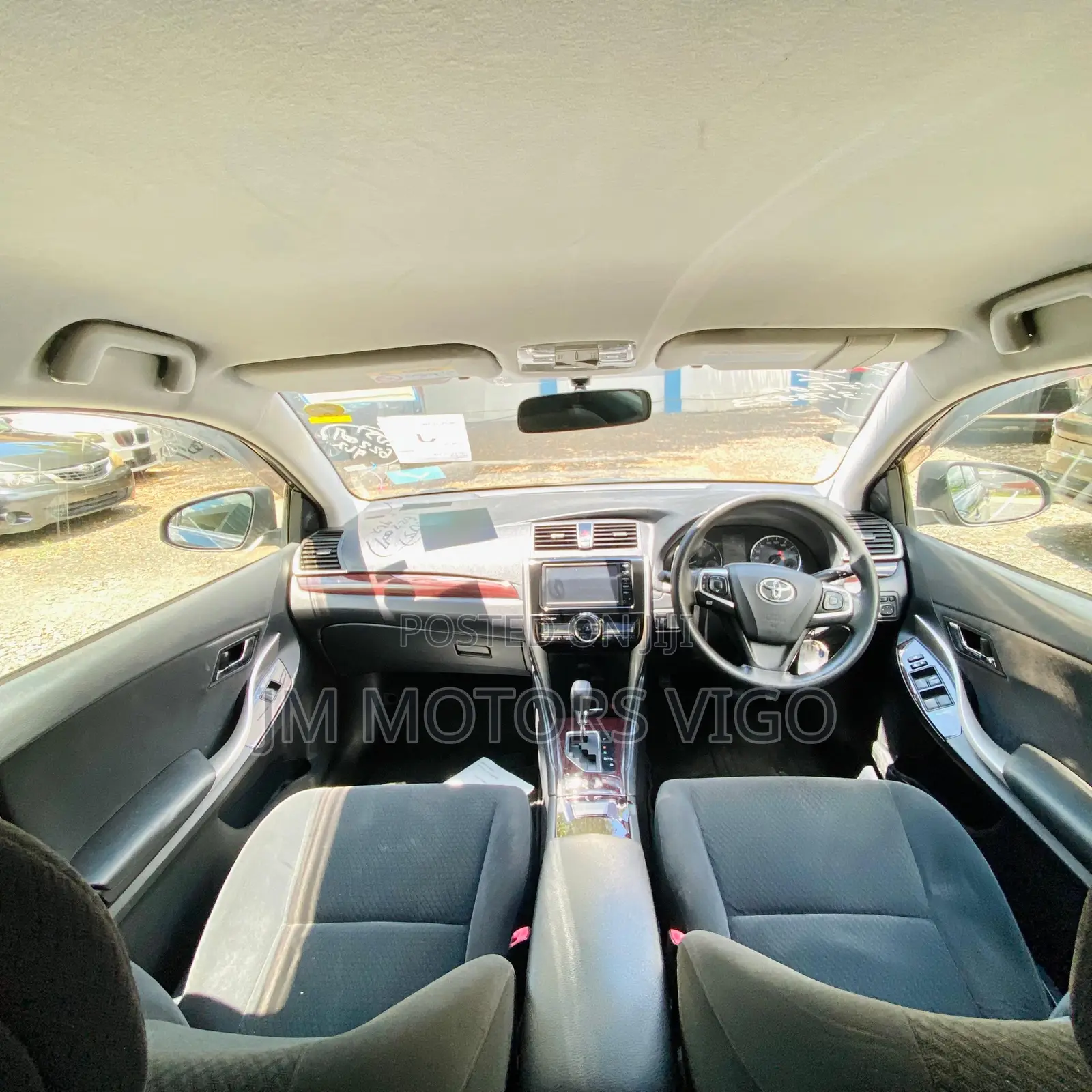 Toyota Premio 2016 Black