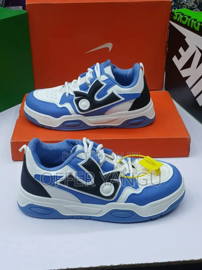 Ogiy Retro Casual Sneakers