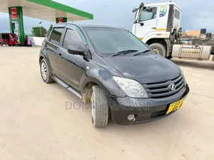 Toyota IST 2006 Black