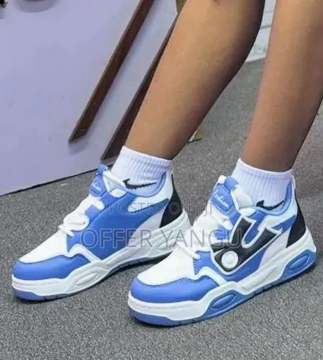 Ogiy Retro Casual Sneakers