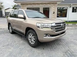 Toyota Land Cruiser 4.5 V8 VXR 2016 Silver