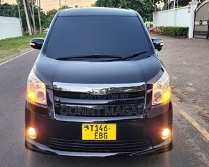 Toyota Noah 2008 Black