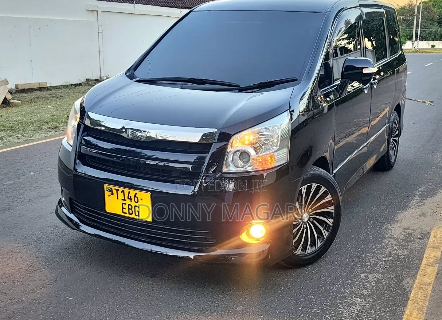 Toyota Noah 2008 Black