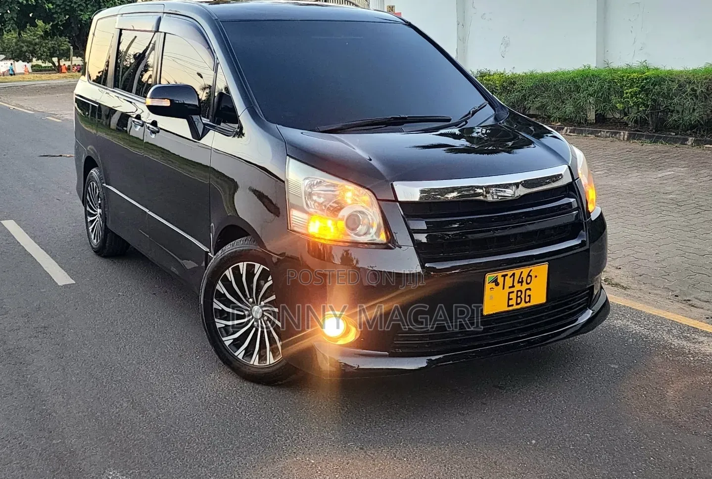 Toyota Noah 2008 Black