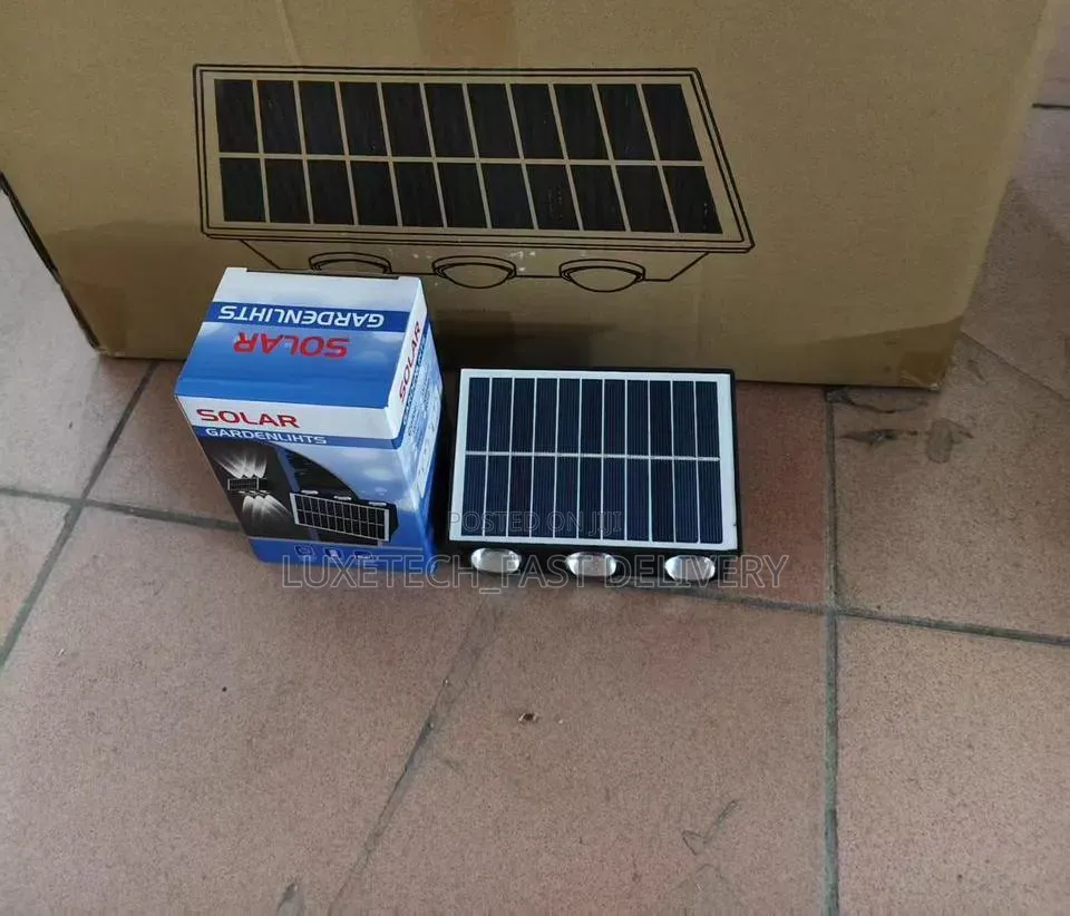 Waterproof Outdoor Solar Up and Down Wall Washer Light With 6 Bulbs