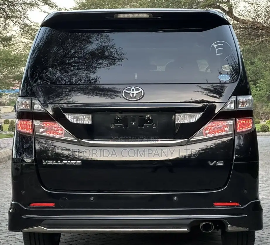 Toyota Vellfire 2008 Black