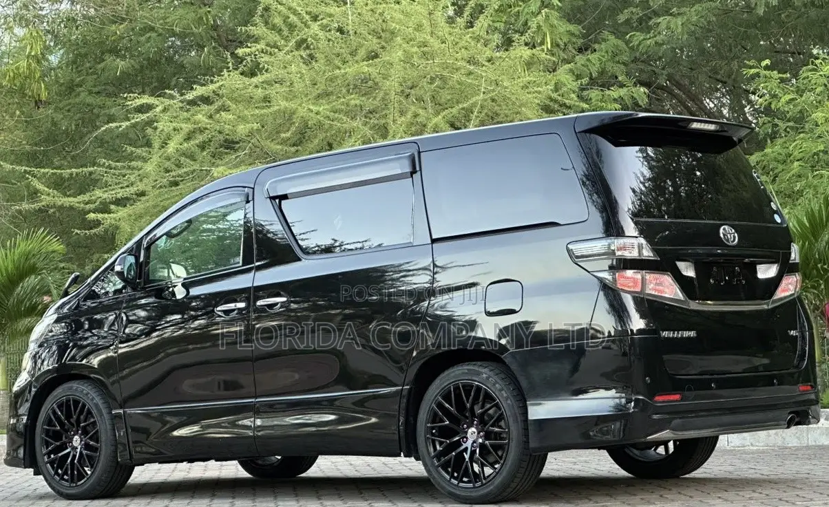 Toyota Vellfire 2008 Black