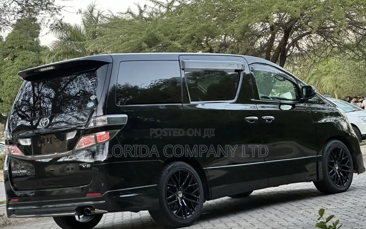 Toyota Vellfire 2008 Black