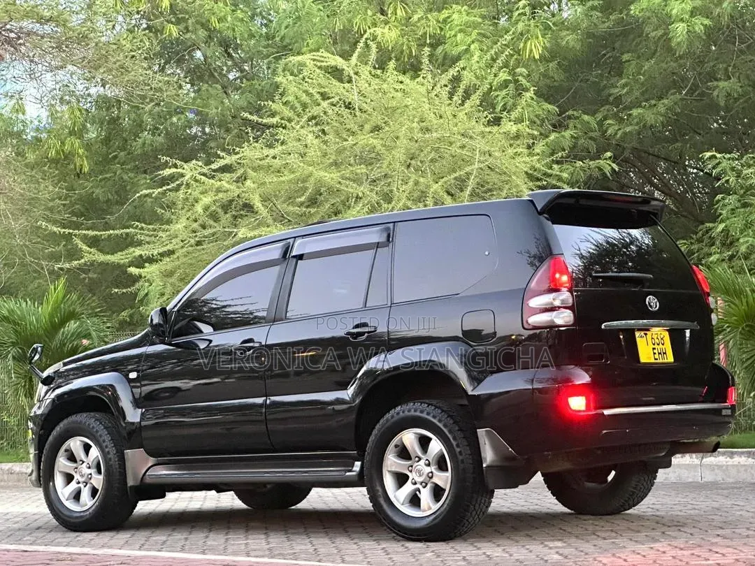 Toyota Land Cruiser Prado 2007 Black