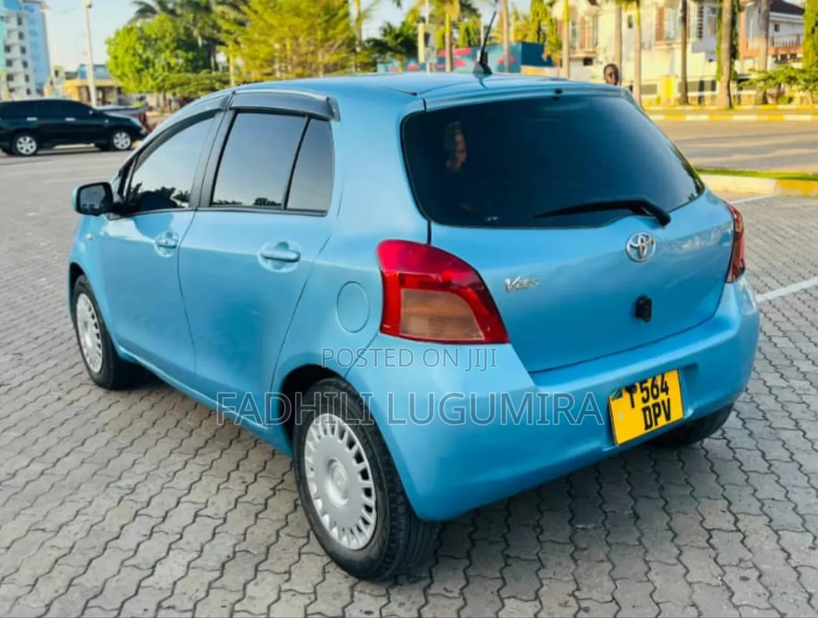Toyota Vitz 2004 Blue