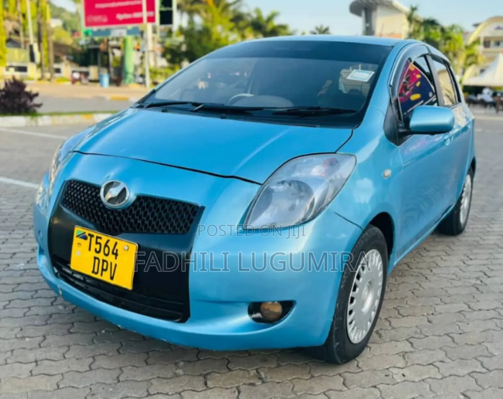 Toyota Vitz 2004 Blue