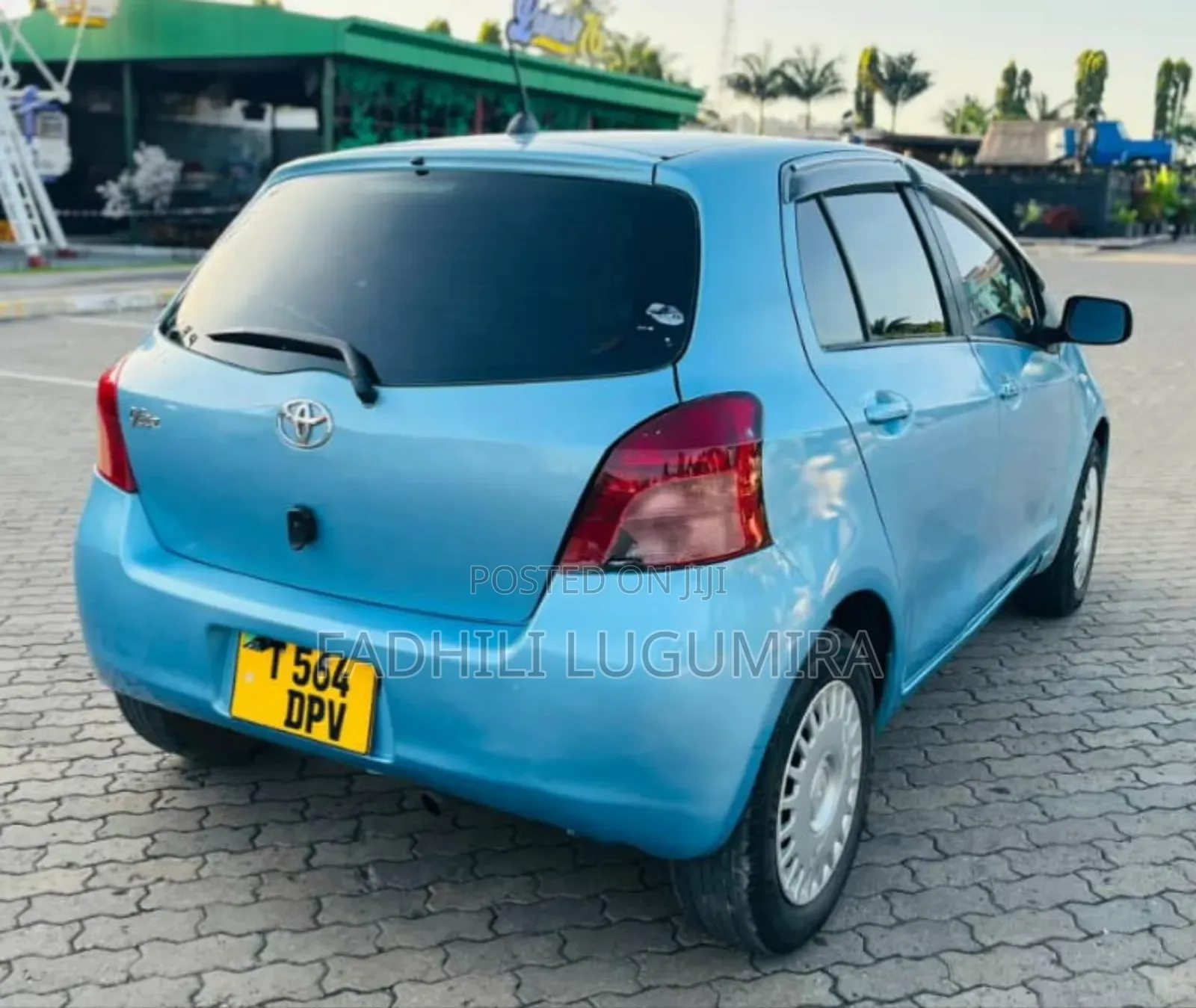 Toyota Vitz 2004 Blue