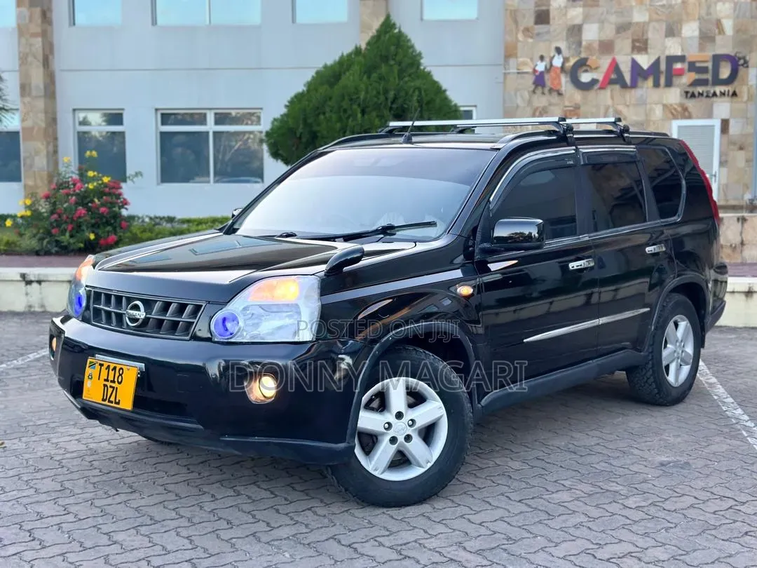 Nissan X-Trail 2010 Black