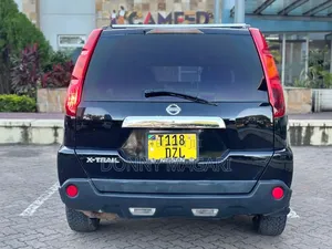 Nissan X-Trail 2010 Black