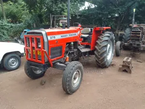 Massey 375 Pamoja Na Jembe