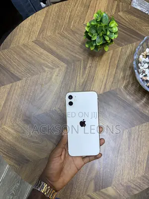 Apple iPhone 11 64 GB White