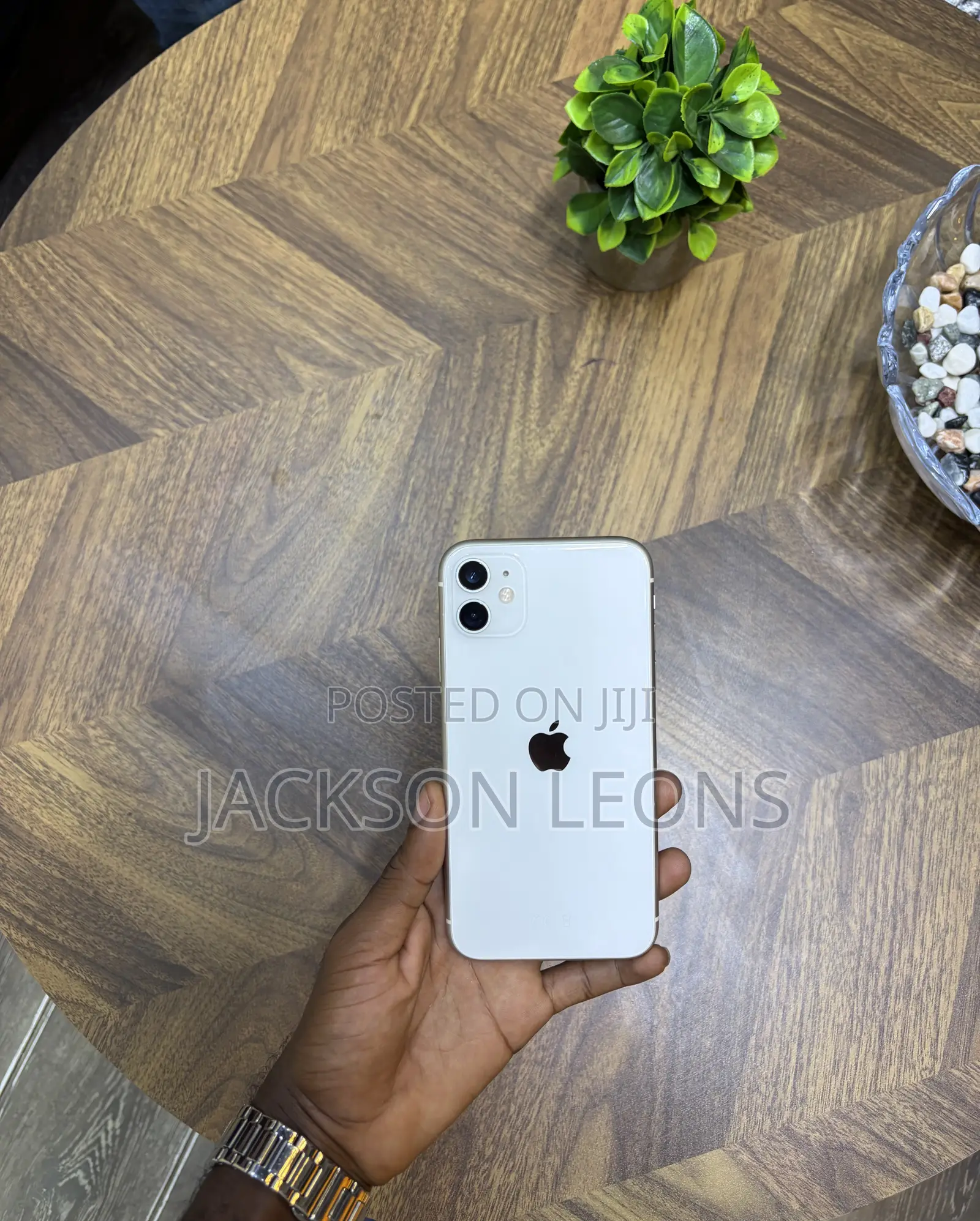 Apple iPhone 11 64 GB White