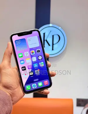 Apple iPhone 11 64 GB White