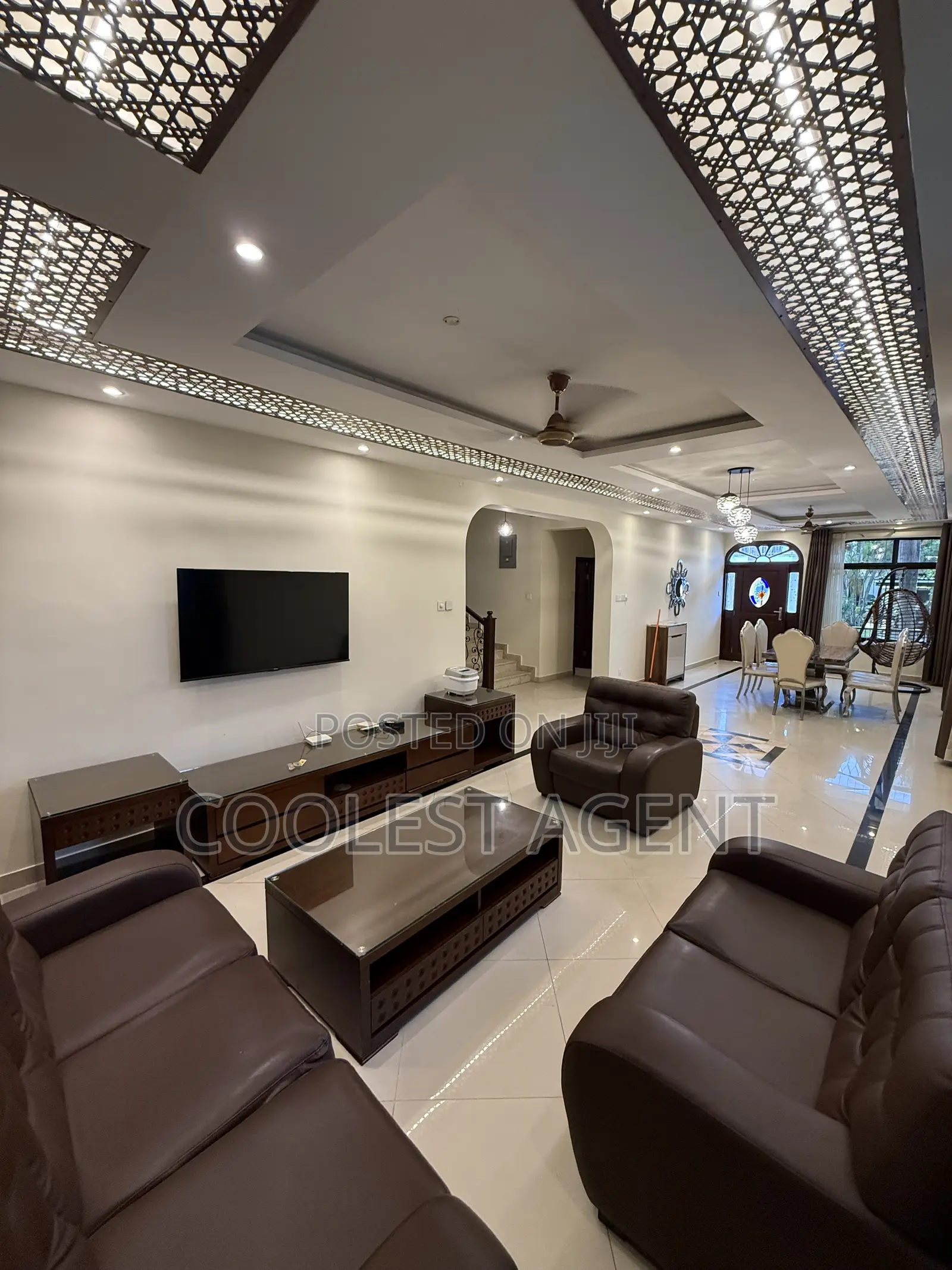 Furnished 4bdrm Villa in Coolest Estate for rent