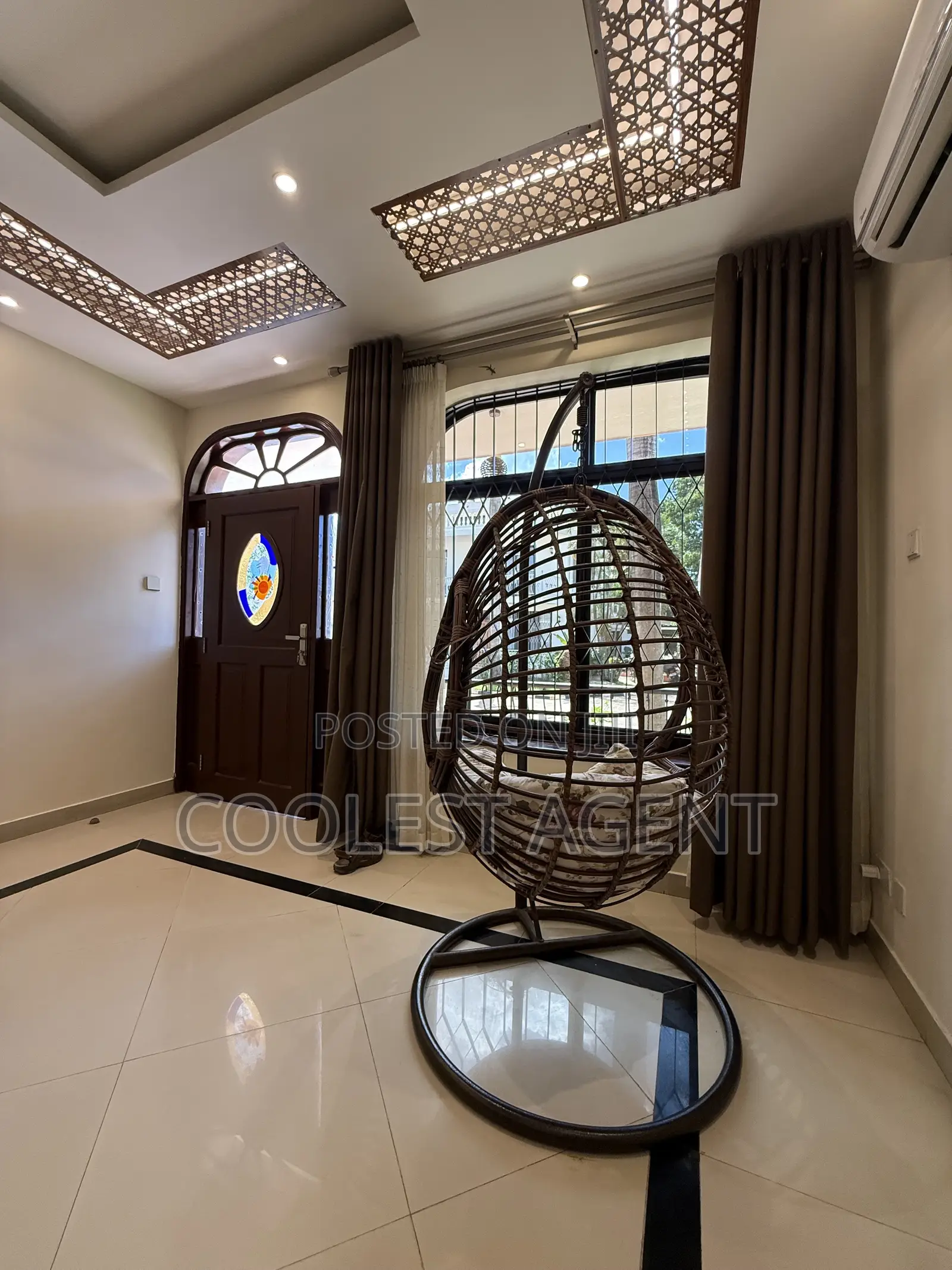 Furnished 4bdrm Villa in Coolest Estate for rent
