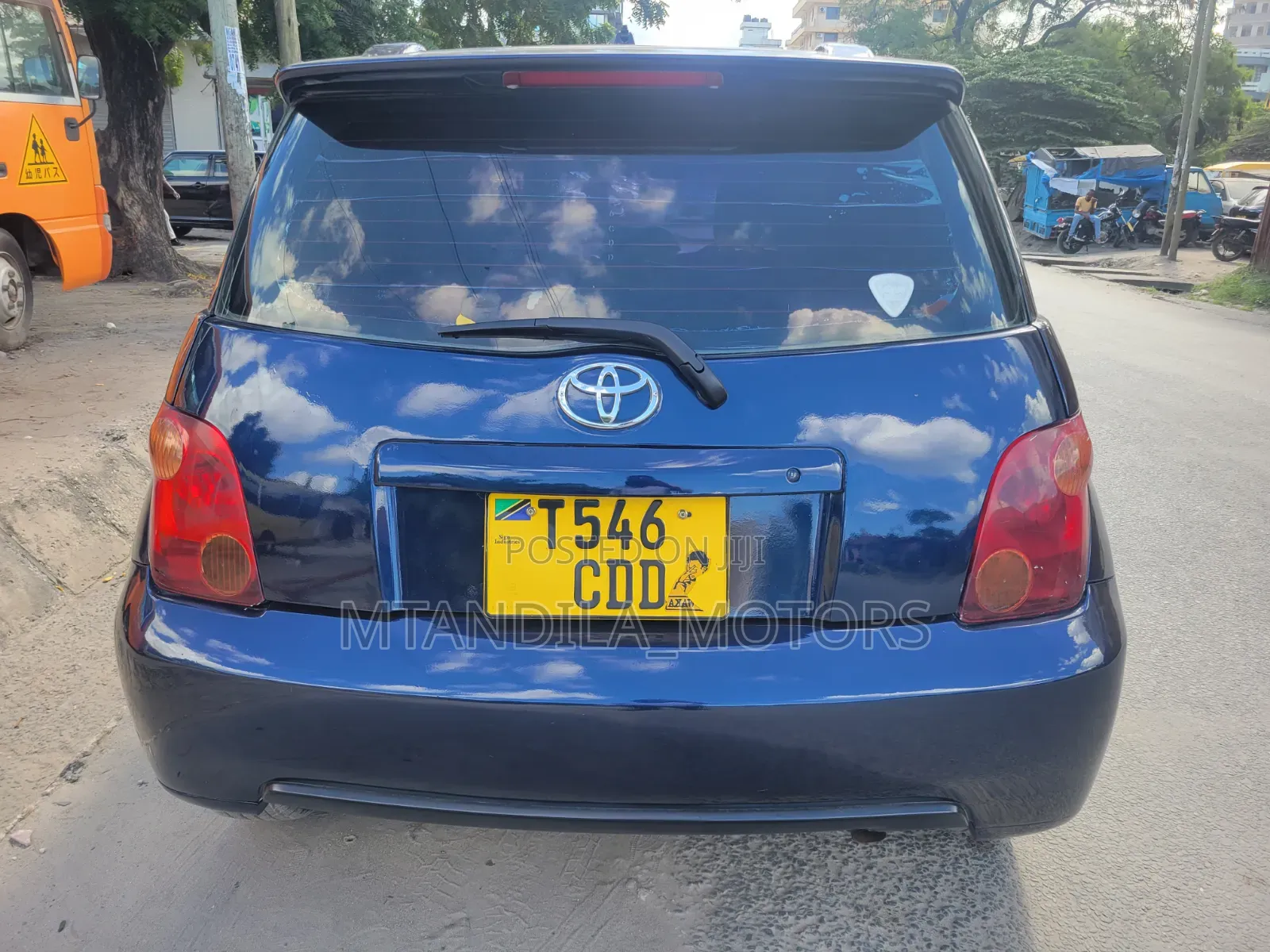 Toyota IST 2004 Blue
