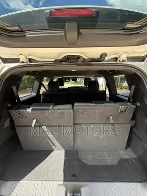 Toyota Land Cruiser Prado 2.8 2024 White