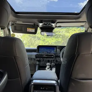 Toyota Land Cruiser Prado 2.8 2024 White