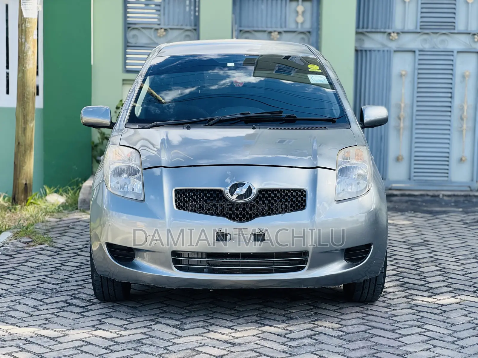 Toyota Vitz 2006 Gray