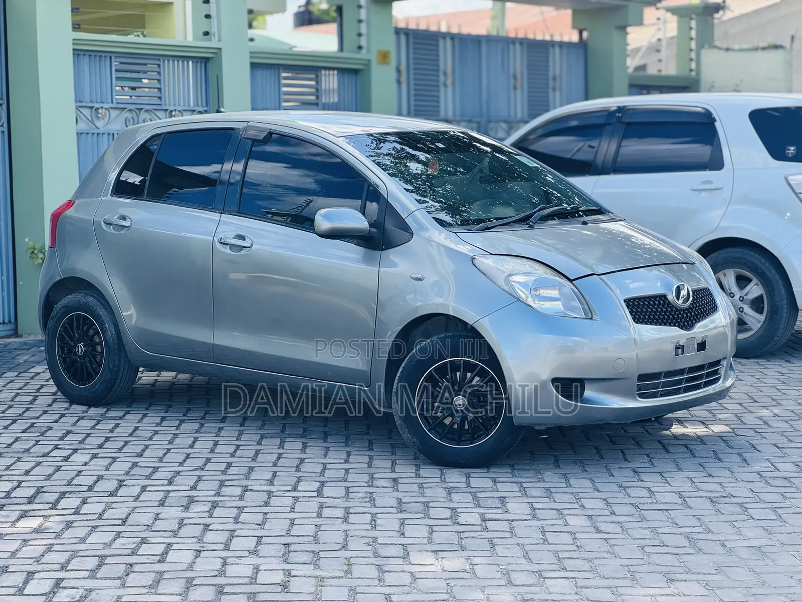 Toyota Vitz 2006 Gray