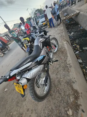 New Honda CB 2025 Silver