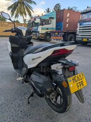 New Honda CG110 2025 Silver