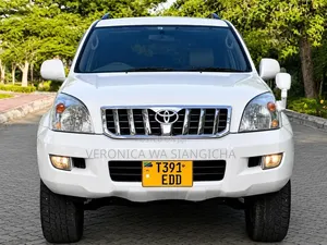 Toyota Land Cruiser Prado 2007 White