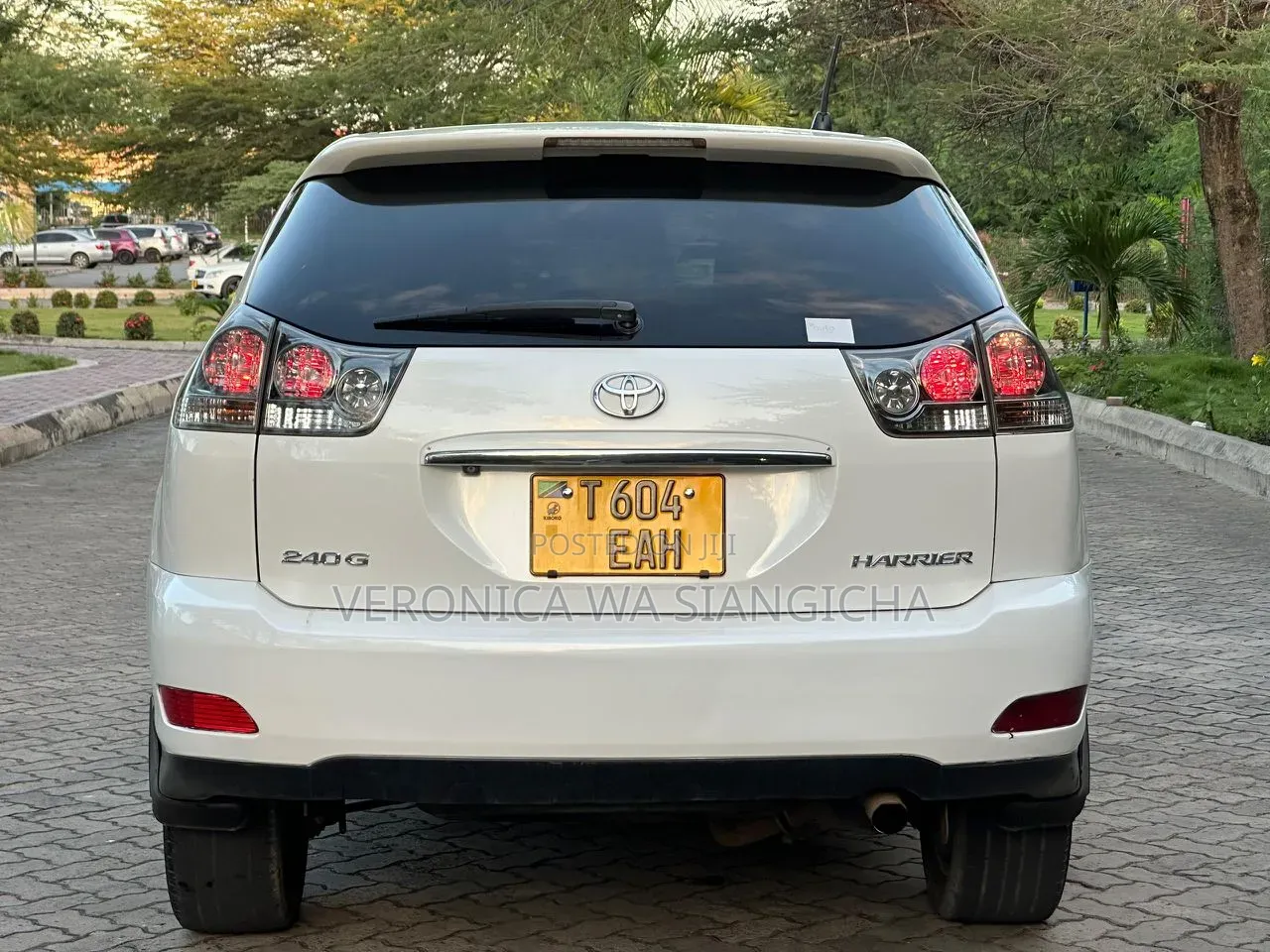 Toyota Harrier 2005 White