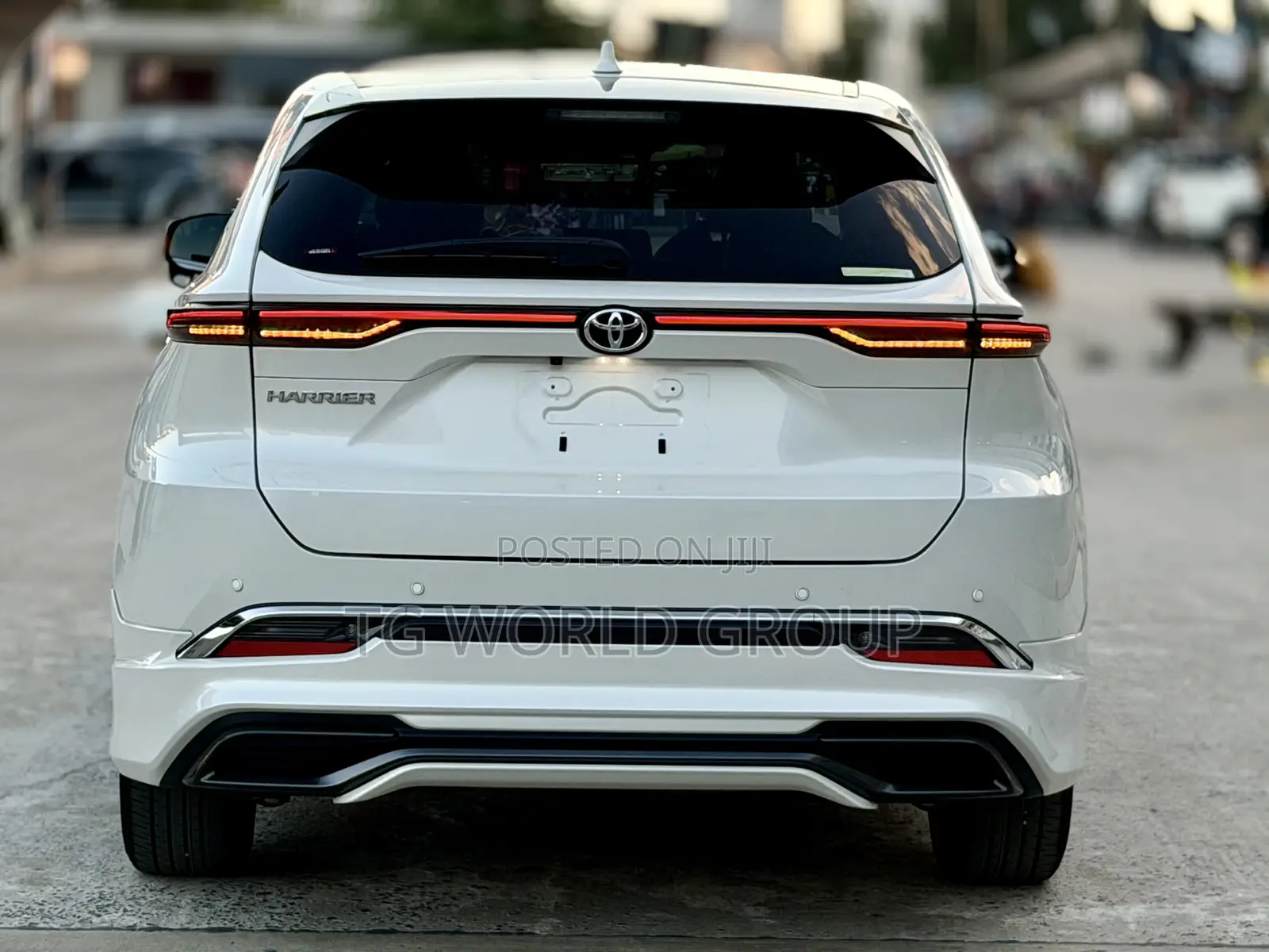 Toyota Harrier 2.0 2021 White