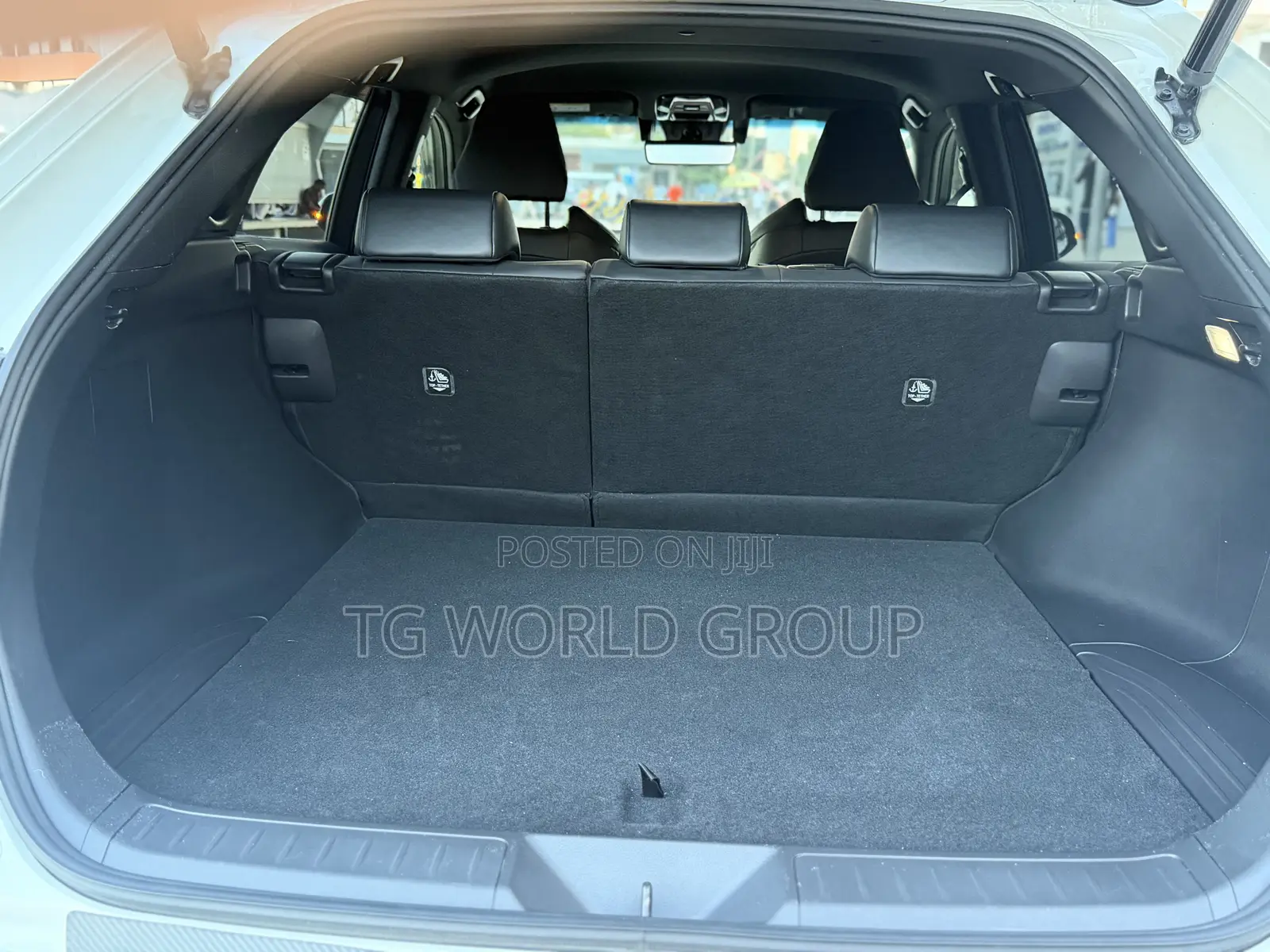 Toyota Harrier 2.0 2021 White