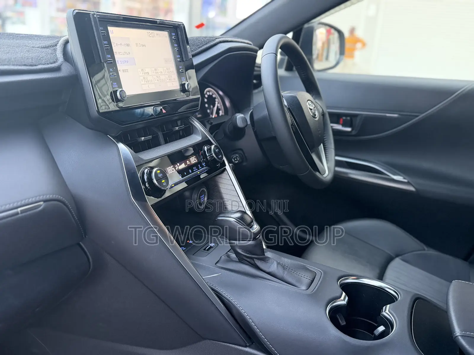 Toyota Harrier 2.0 2021 White