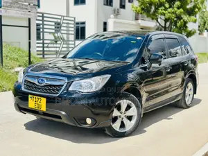 Subaru Forester 2.0XT Premium 4dr SUV AWD (2.0L 4cyl Turbo CVT) 2014 Black