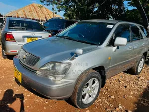 Toyota Harrier 2002 Silver