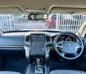 Toyota Land Cruiser 2009 Pearl