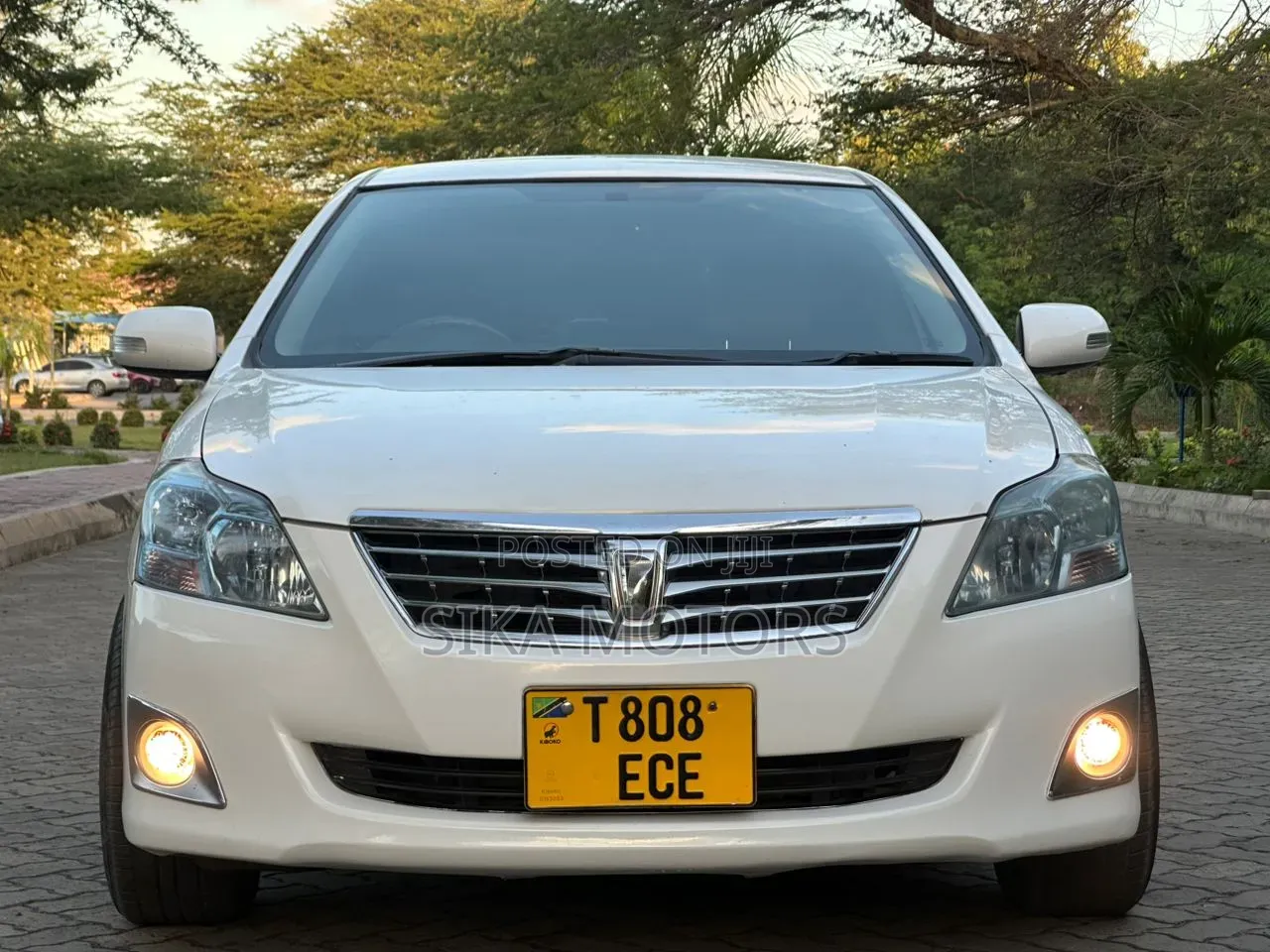 Toyota Premio 2012 White