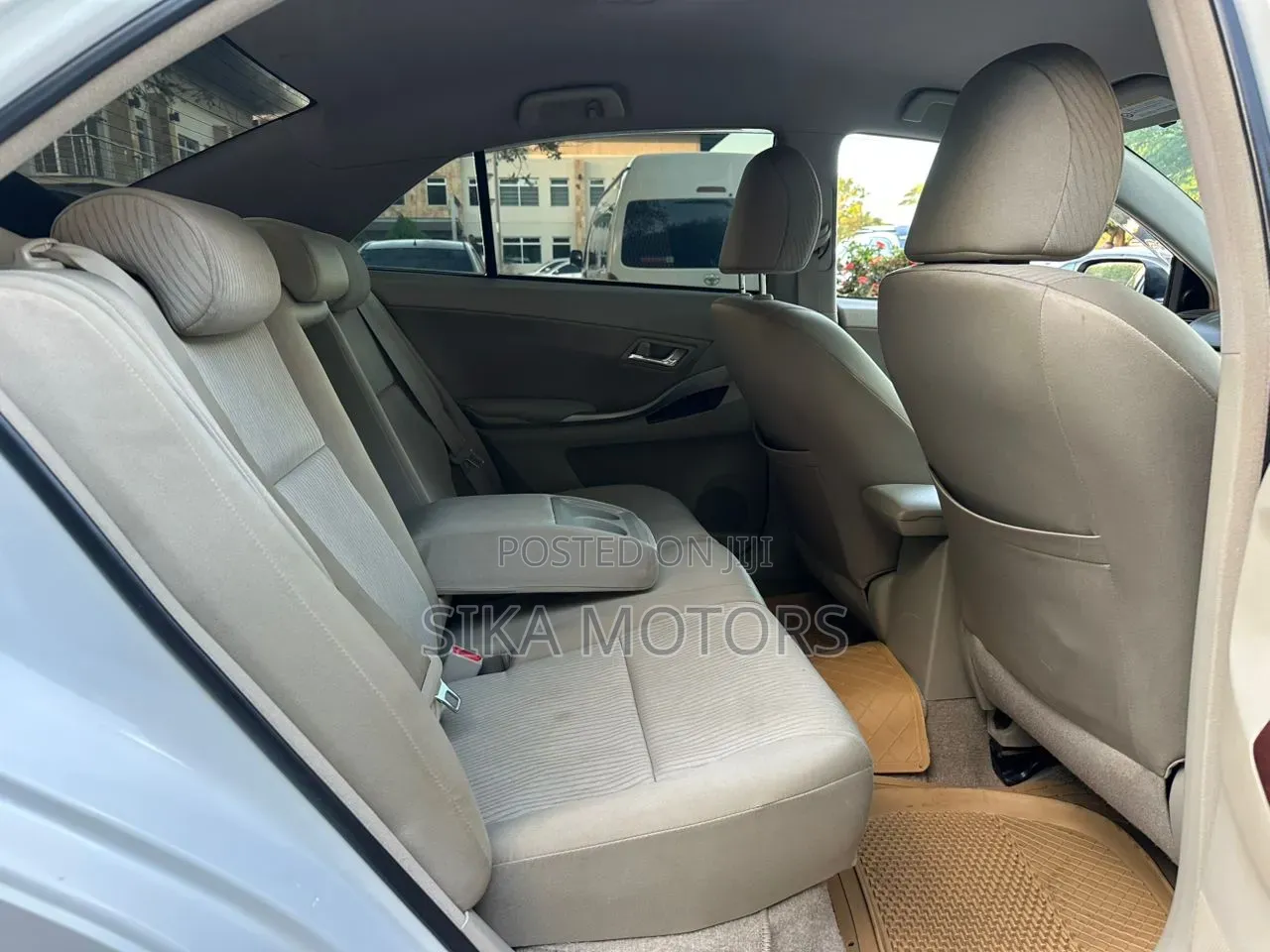 Toyota Premio 2012 White