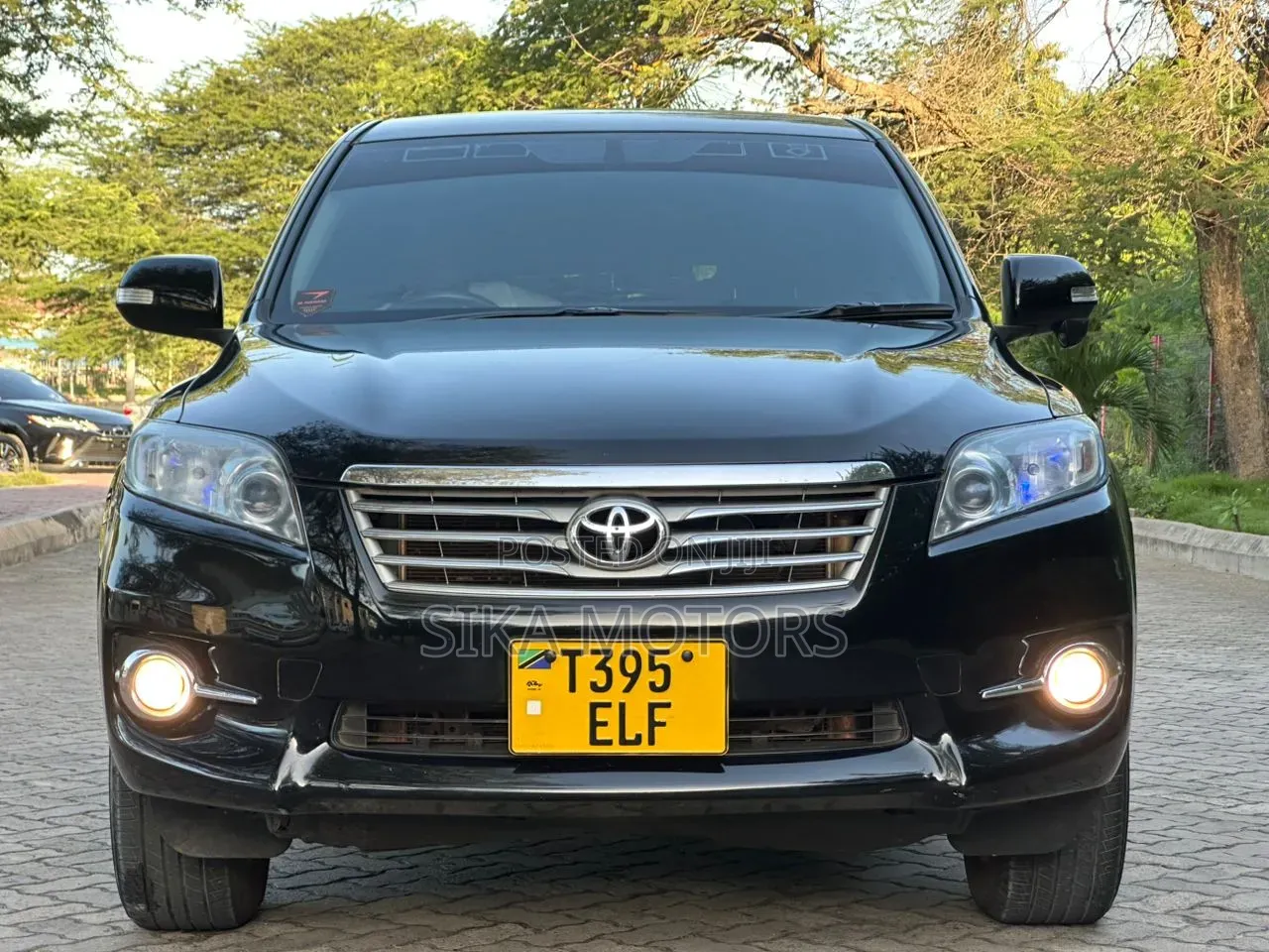 Toyota Vanguard 2011 Black