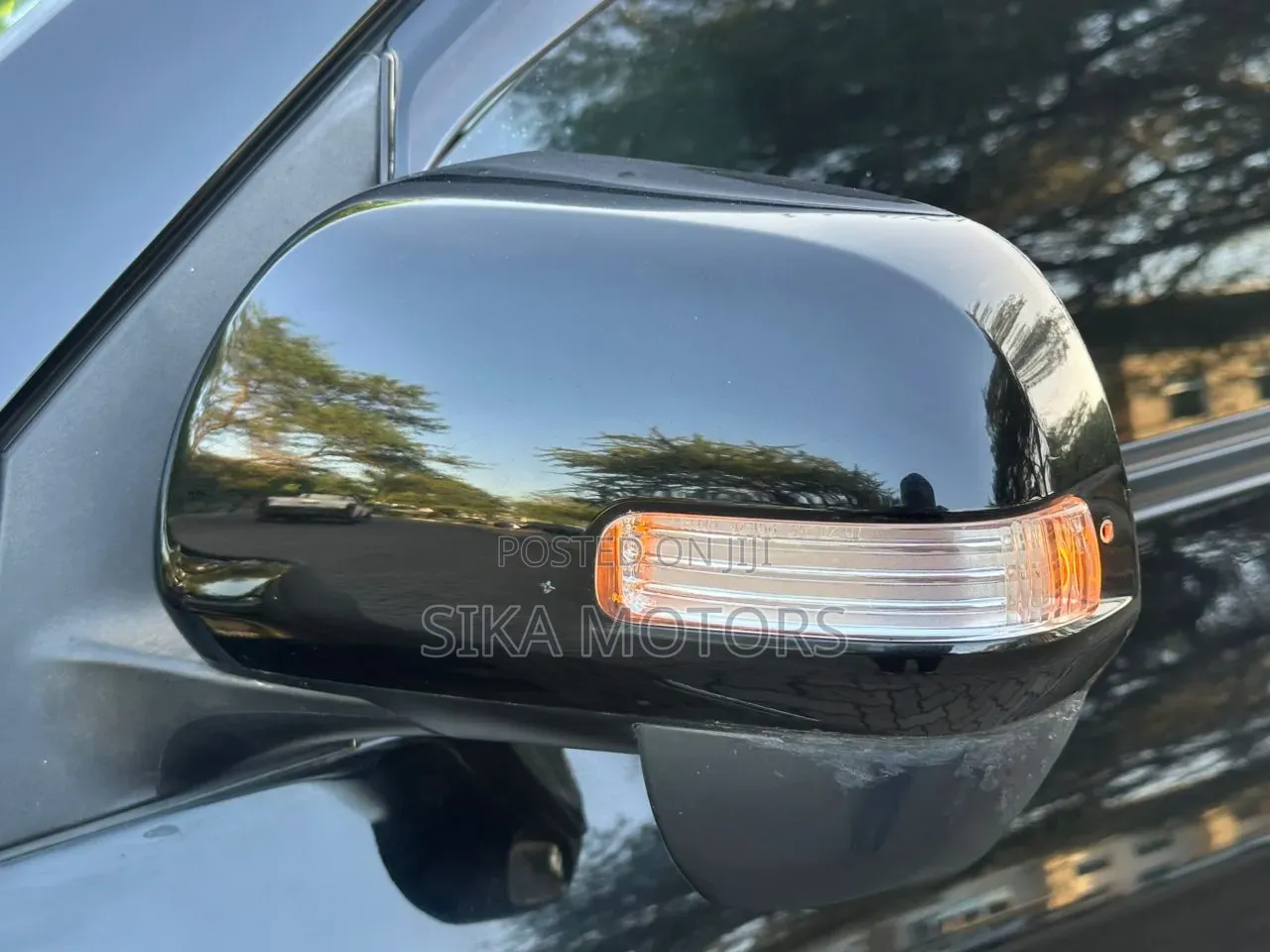 Toyota Vanguard 2011 Black