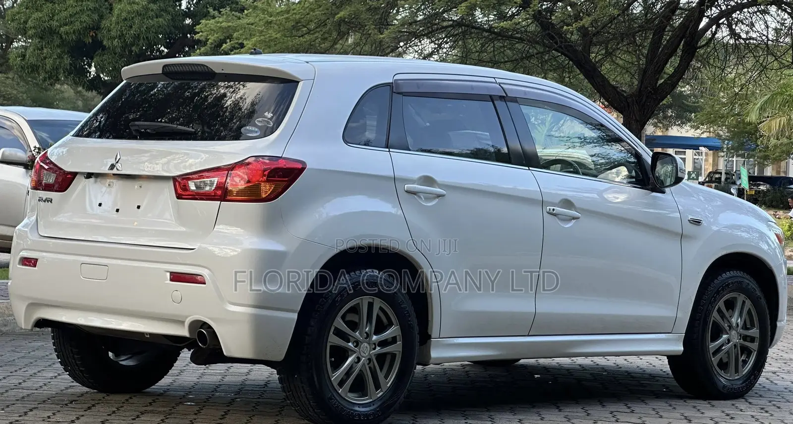 Mitsubishi RVR 2.0 2011 White