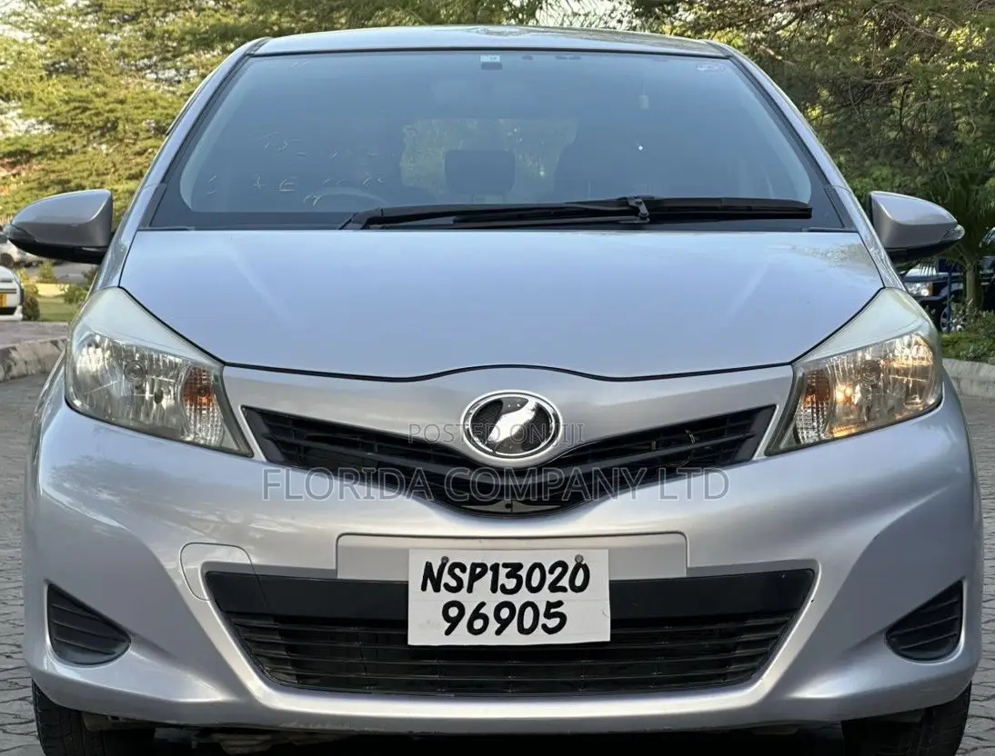 Toyota Vitz 2012