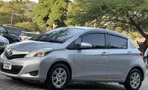 Toyota Vitz 2012