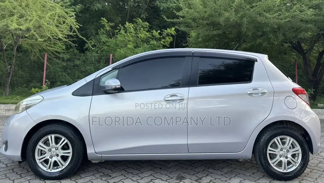 Toyota Vitz 2012
