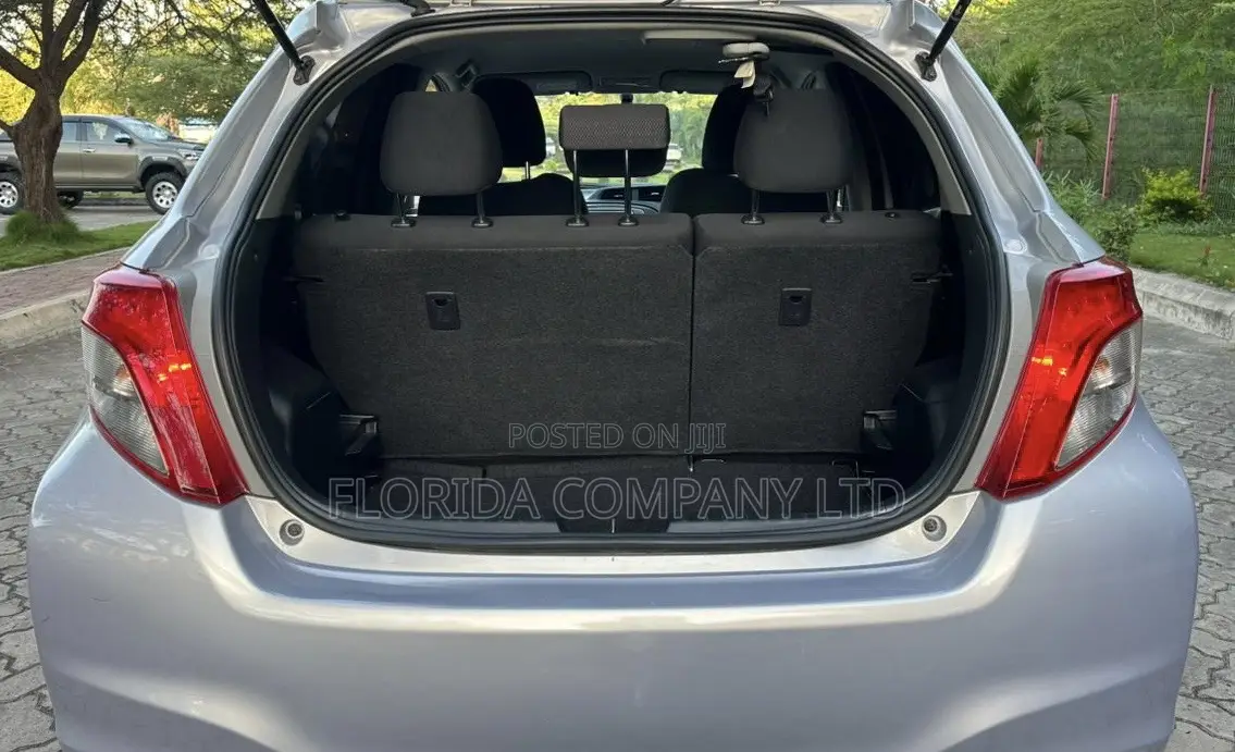 Toyota Vitz 2012