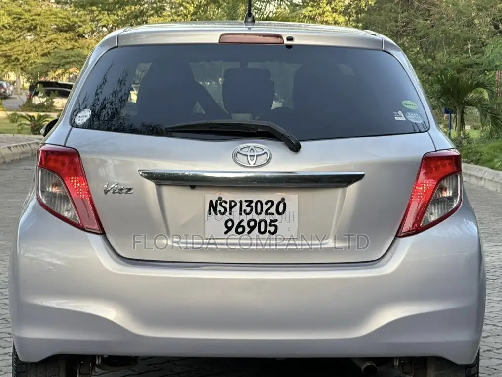 Toyota Vitz 2012